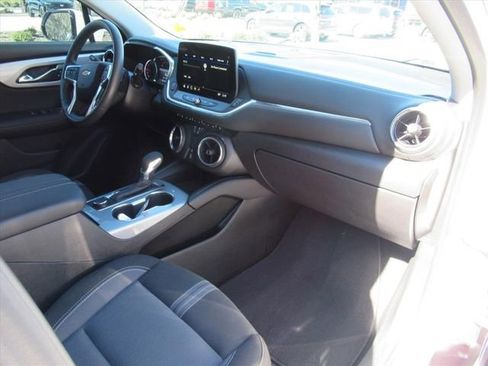 Used 2023 Chevrolet Blazer LT w/ LPO, Black Grille Bar Package image 11