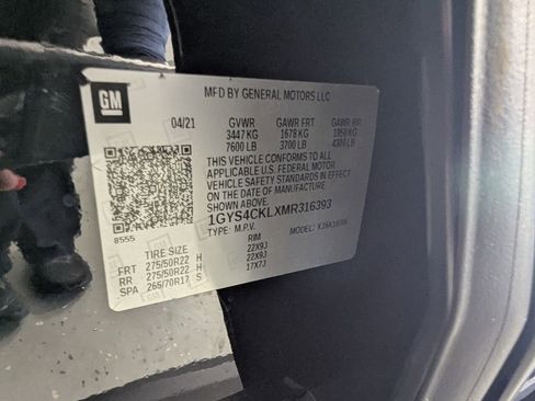 Used 2021 Cadillac Escalade Premium Luxury w/ Driver Assist Tech Package image 29