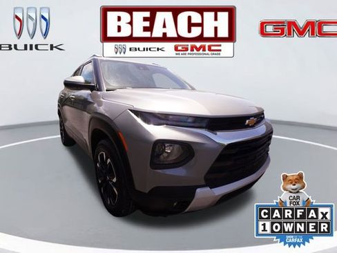 Used 2023 Chevrolet TrailBlazer LT w/ Convenience Package AWD/4WD image 1