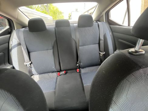 Used 2025 Nissan Versa SV image 32