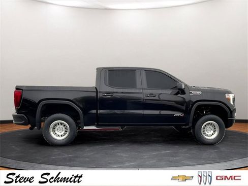 Used 2022 GMC Sierra 1500 AT4 w/ AT4 Premium Package image 10