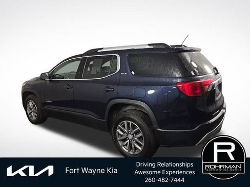 Used 2017 GMC Acadia SLE AWD/4WD image 11
