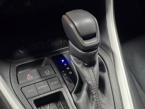 Certified 2024 Toyota RAV4 LE image 28