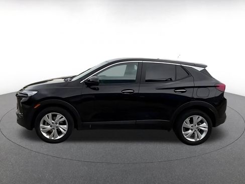 Used 2025 Buick Encore GX Preferred FWD image 9