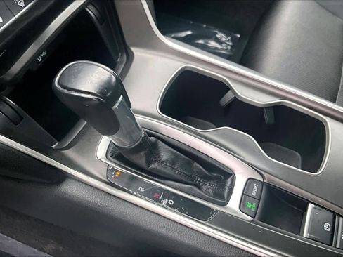 Used 2020 Honda Accord Sport image 16