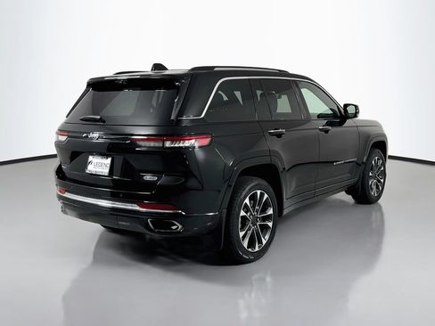 Used 2022 Jeep Grand Cherokee Overland w/ Advanced Protech Group III AWD/4WD image 5