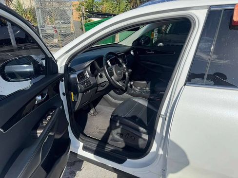 Used 2018 Kia Sorento EX w/ EX Advanced Touring Package FWD image 7