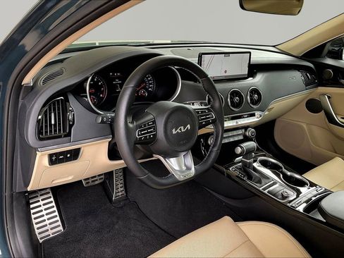 Used 2023 Kia Stinger GT-Line w/ Sun & Sound Package AWD/4WD image 16