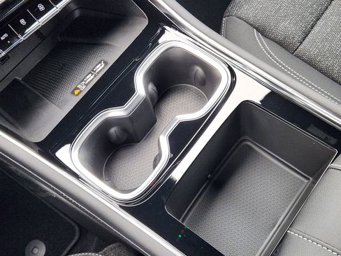 New 2026 Chevrolet Traverse LT w/ Sun and Wheel Package image 15