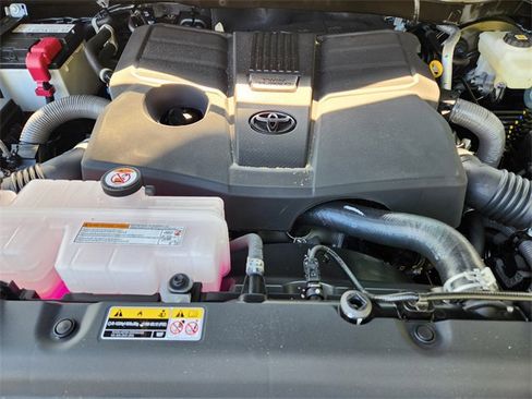 New 2026 Toyota Tundra SR image 20