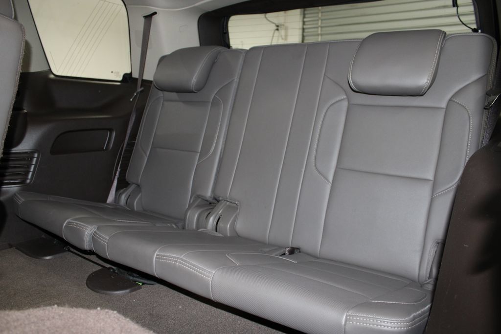 Used 2017 GMC Yukon Denali w/ Open Road Package AWD/4WD image 19