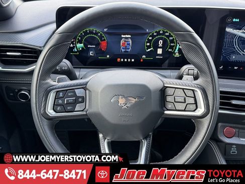 Used 2024 Ford Mustang GT Premium image 15