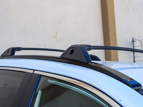 Used 2025 Toyota RAV4 SE image 9