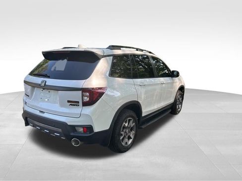 Used 2023 Honda Passport TrailSport image 5