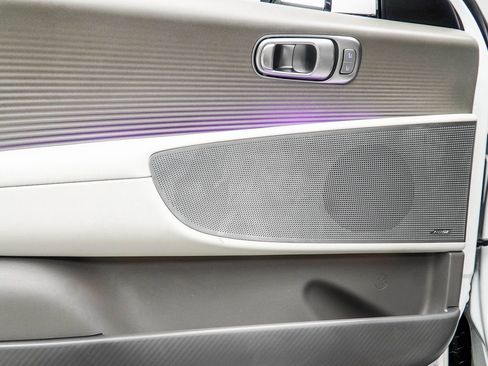 Used 2024 Hyundai Ioniq 6 Limited image 40