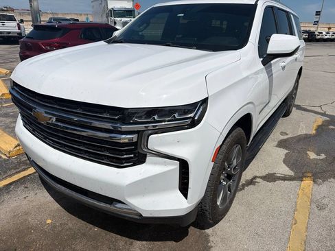 Used 2021 Chevrolet Suburban LT AWD/4WD image 2