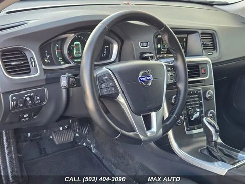 Used 2015 Volvo V60 T5 Premier image 14