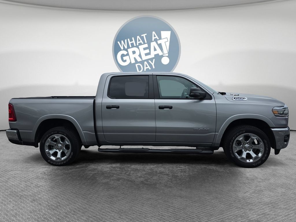 Used 2025 RAM 1500 Big Horn AWD/4WD image 2