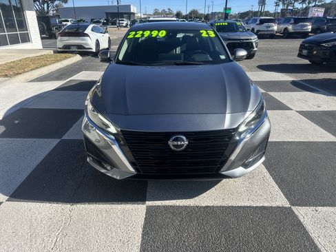 Used 2023 Nissan Altima 2.5 SL image 2