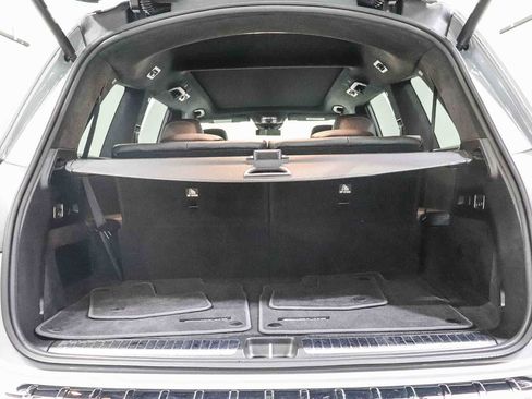 Used 2024 Mercedes-Benz GLS 580 4MATIC image 28