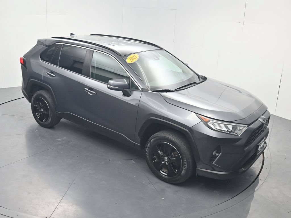 Used 2021 Toyota RAV4 XLE AWD/4WD image 41