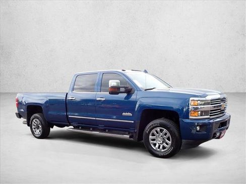 Used 2016 Chevrolet Silverado 3500 High Country w/ Duramax Plus Package AWD/4WD image 6