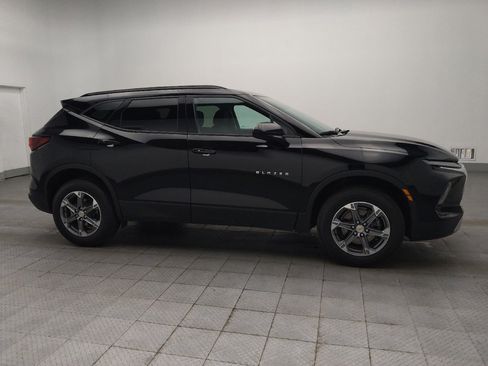 Used 2024 Chevrolet Blazer LT w/ Convenience Package FWD image 11