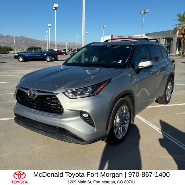 Used 2021 Toyota Highlander Limited AWD/4WD image 1