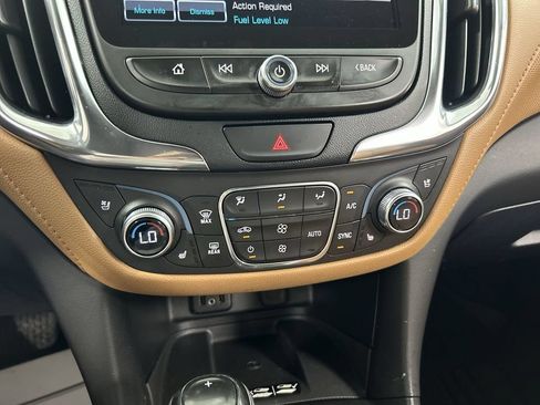 Used 2018 Chevrolet Equinox Premier AWD/4WD image 16