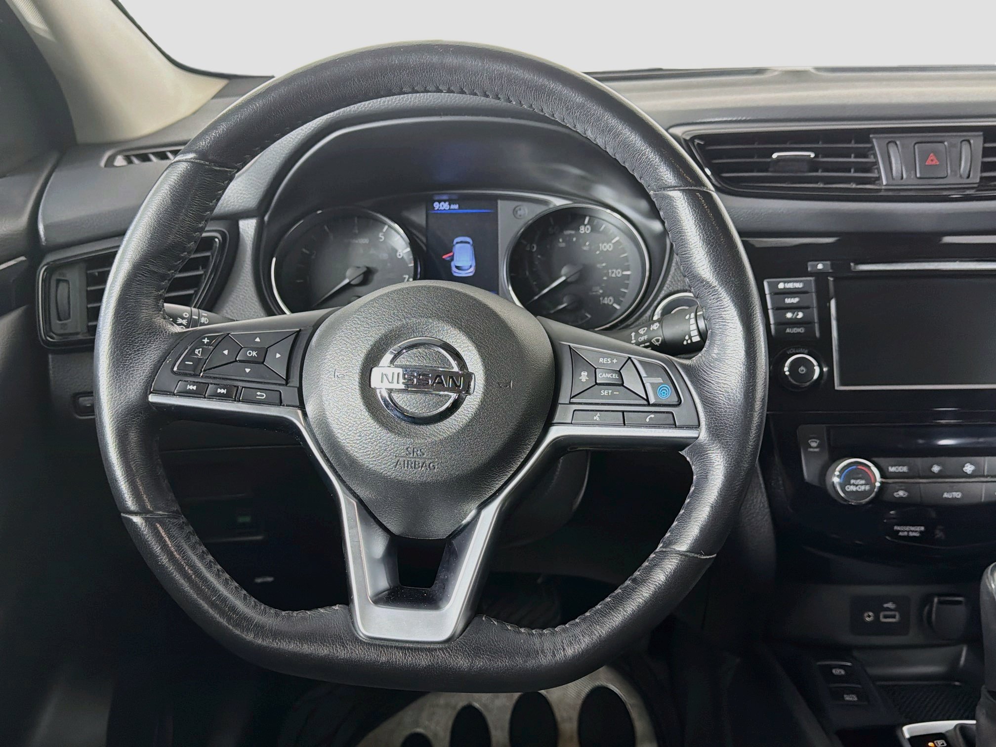 Used 2019 Nissan Rogue Sport SV w/ Technology Package FWD image 17