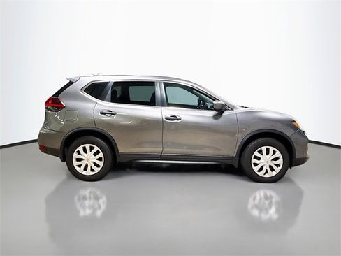 Used 2020 Nissan Rogue S image 6