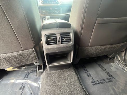 Used 2023 Nissan Rogue S AWD/4WD image 23