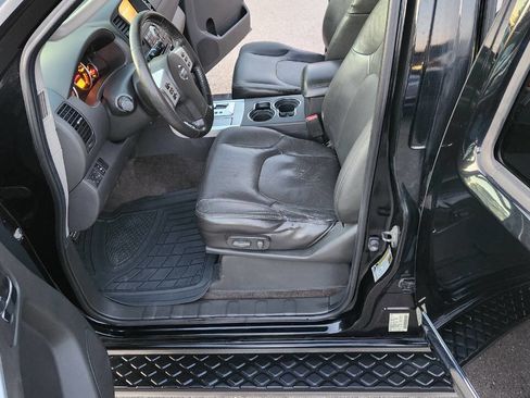 Used 2011 Nissan Pathfinder Silver image 27