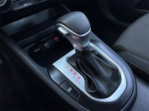 Used 2024 Kia Forte LXS image 19