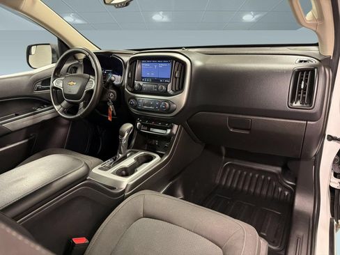 Used 2022 Chevrolet Colorado LT w/ Fleet Safety Package RWD image 31