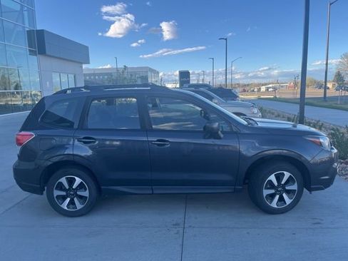 Used 2017 Subaru Forester 2.5i w/ Alloy Wheel Package image 2