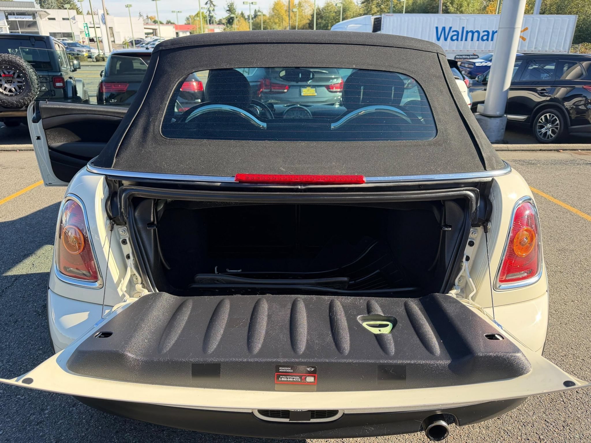 Used 2010 MINI Cooper Convertible FWD image 15