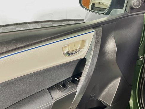 Used 2016 Toyota Corolla LE FWD image 17
