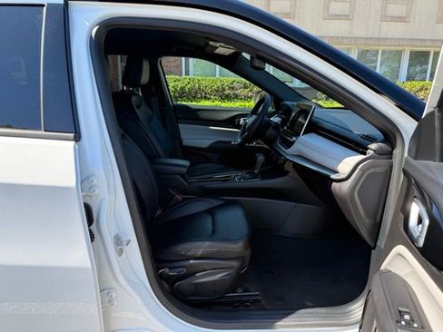 Used 2024 Jeep Compass Limited AWD/4WD image 34