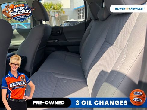 Used 2023 Toyota Tacoma SR5 w/ Technology Package image 9