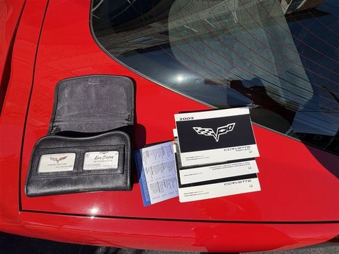 Used 2009 Chevrolet Corvette Coupe w/ Preferred Equipment Group RWD image 30
