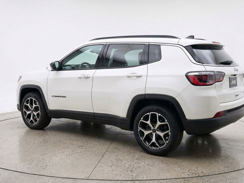 Used 2025 Jeep Compass Limited AWD/4WD image 6