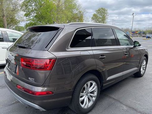 Used 2017 Audi Q7 3.0T Premium Plus w/ Premium Plus Package AWD/4WD image 4