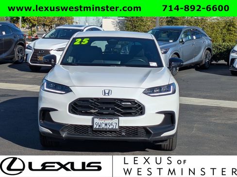 Used 2025 Honda HR-V Sport image 2