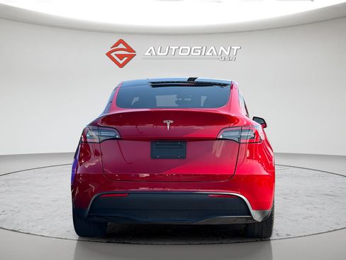 Used 2021 Tesla Model Y 2WD image 6
