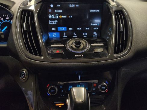 Used 2016 Ford Escape Titanium FWD image 25