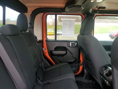 Used 2020 Jeep Gladiator Sport w/ Quick Order Package 24S AWD/4WD image 33
