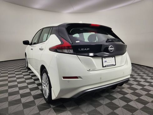 Used 2025 Nissan Leaf S FWD image 3