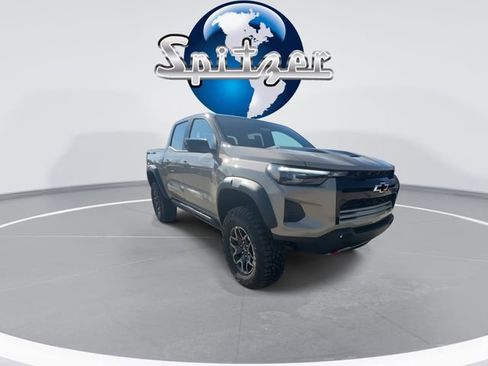 Certified 2024 Chevrolet Colorado ZR2 w/ ZR2 Convenience Package III image 2