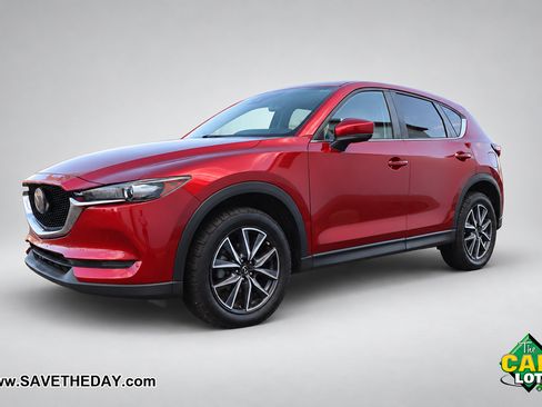 Used 2018 MAZDA CX-5 Touring w/ Preferred Equipment Package AWD/4WD image 4